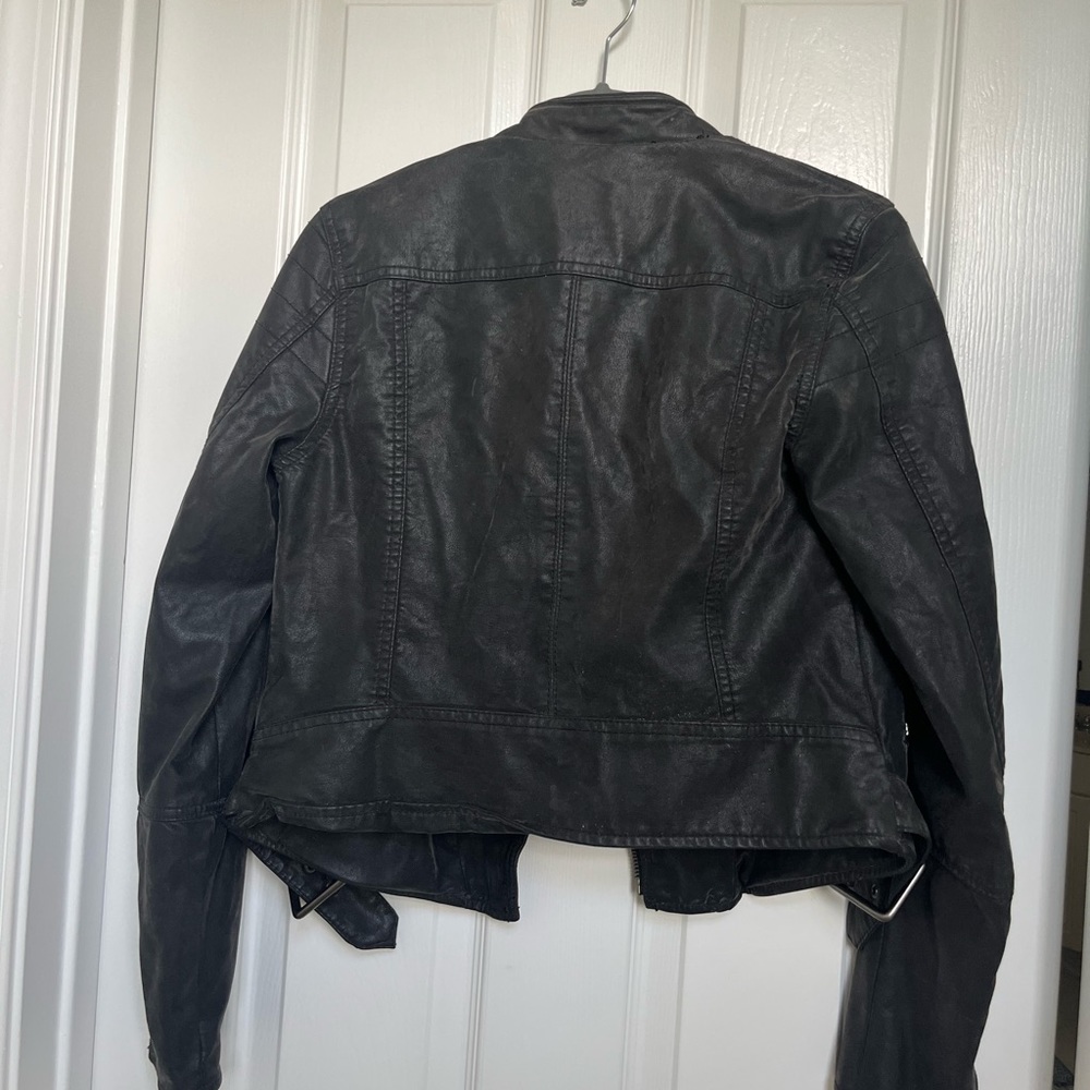 Leather jacket - Picture 3 of 4